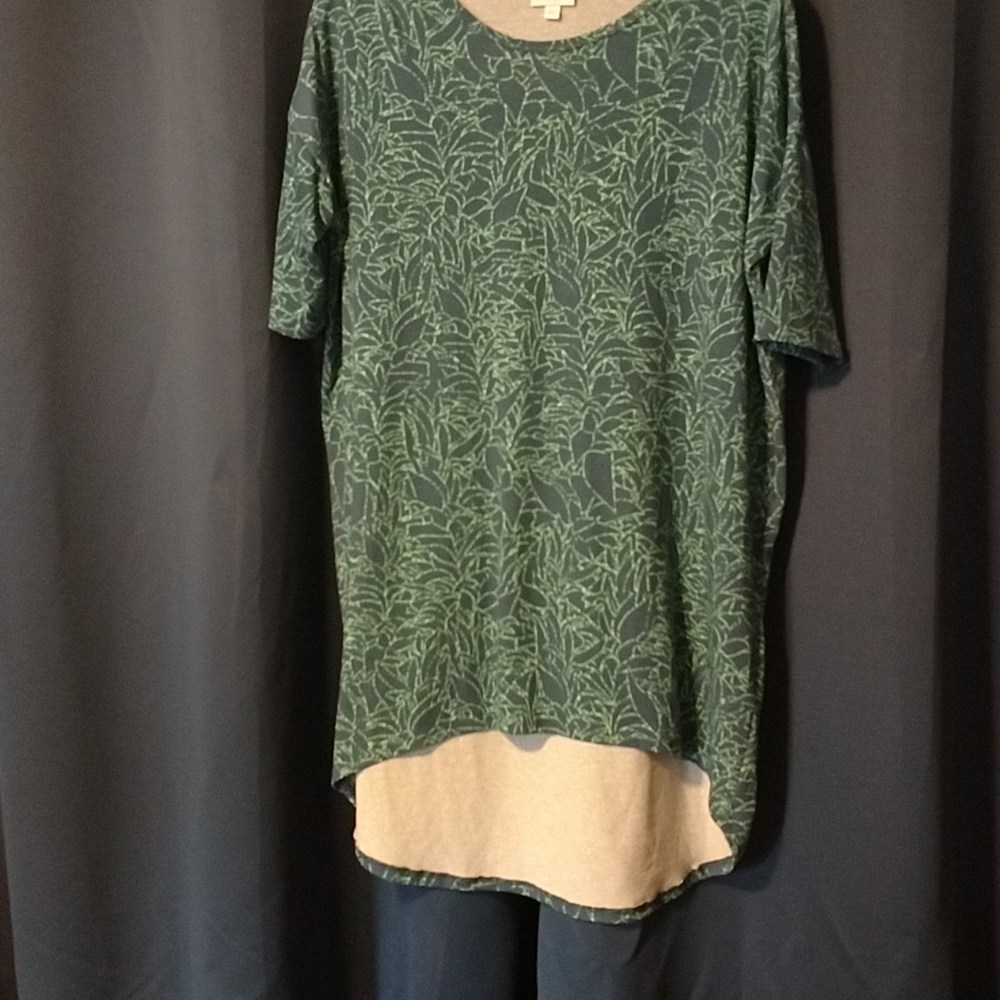 **3/$12** LuLaRoe XS Irma